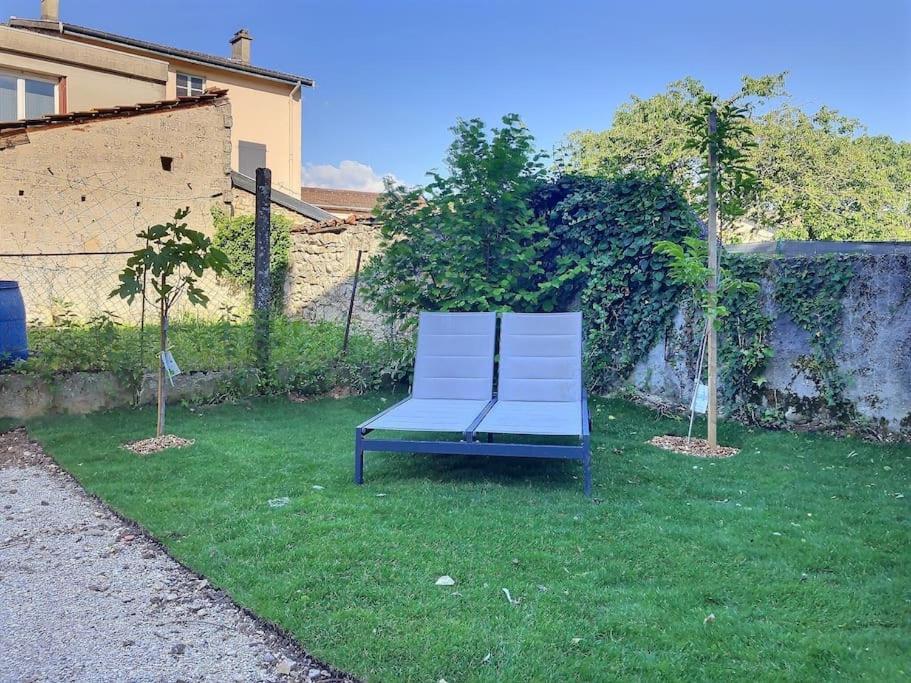 Charme Et Quietude Au Coeur Du Quartier Tiret Villa Amberieu-en-Bugey Bagian luar foto
